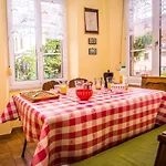 Chez Michele&christian * Barr